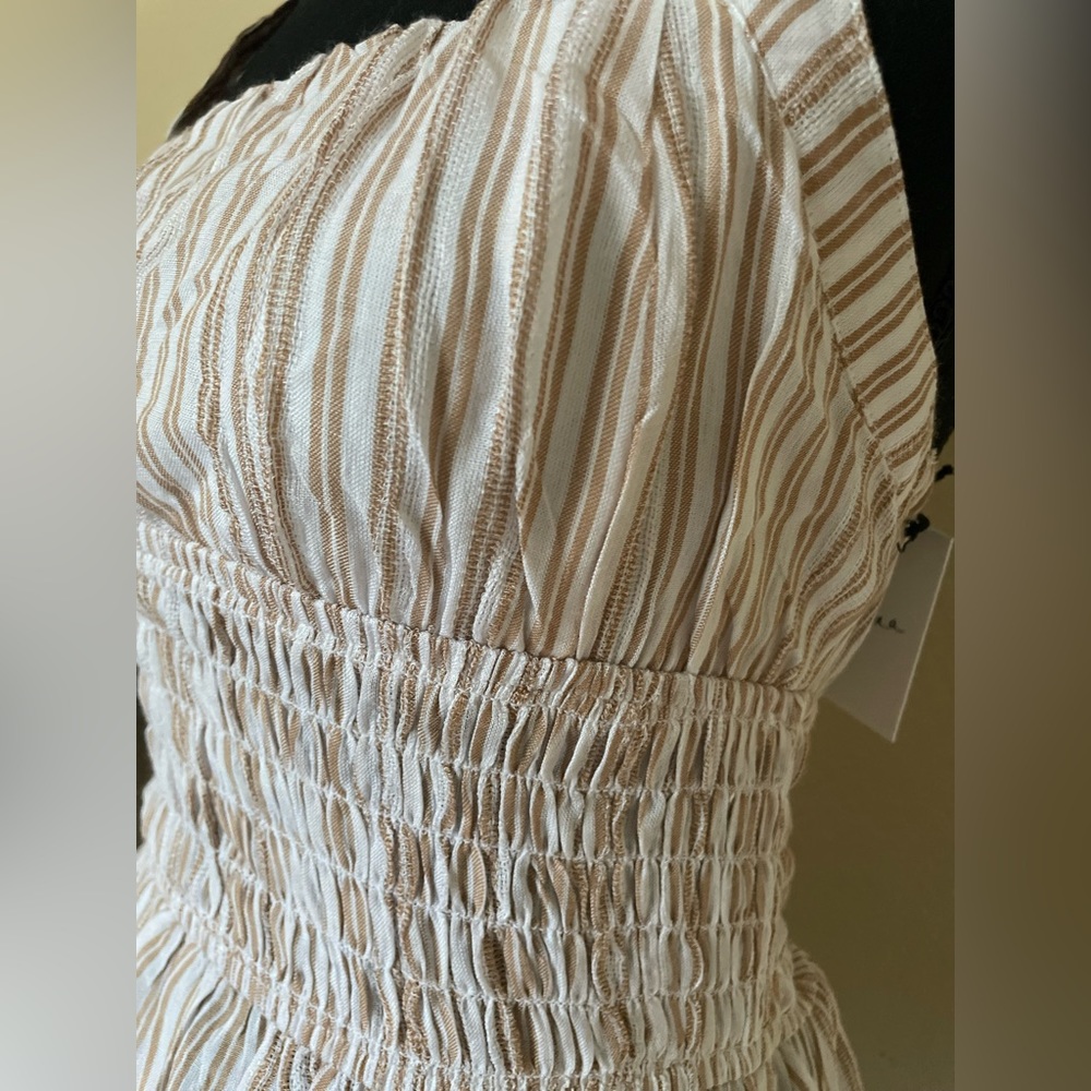 Flowy Tank Top - Picture 2 of 5